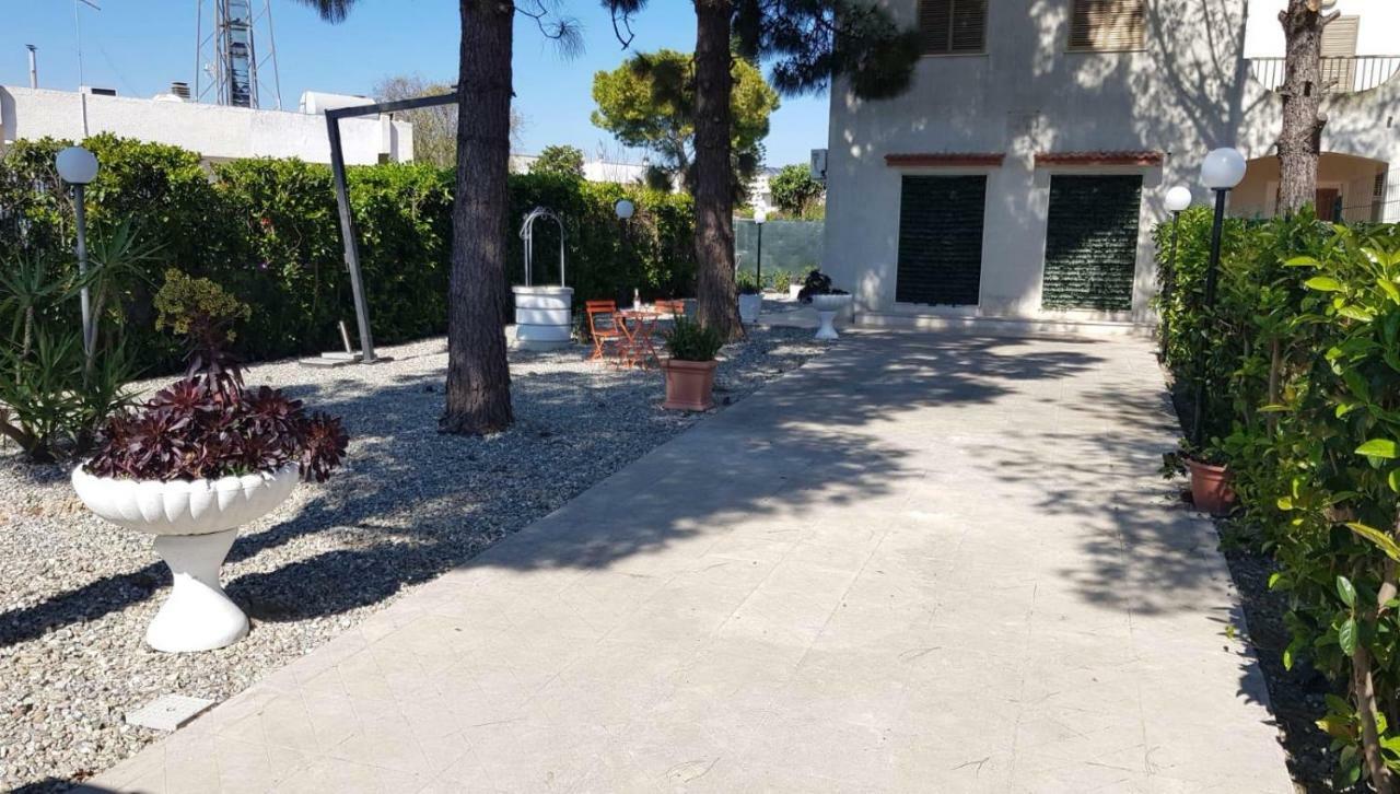 Villa Fioroni Leporano Buitenkant foto